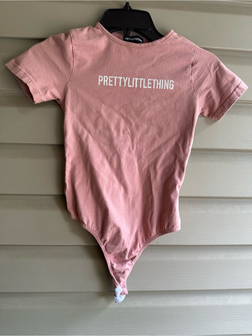 PrettyLittleThing Dusty Pink Logo Short Sleeve Bodysuit Size Small (2*2)